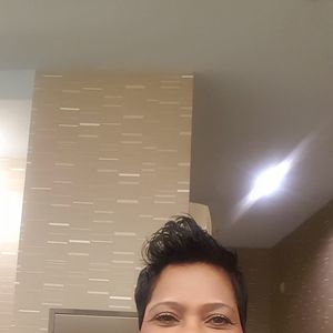 Meet your Posher, Myra